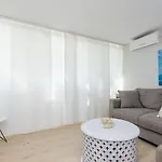 Kate Apartman
